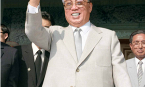 朝鲜隆重庆祝金日成主席诞辰110周年